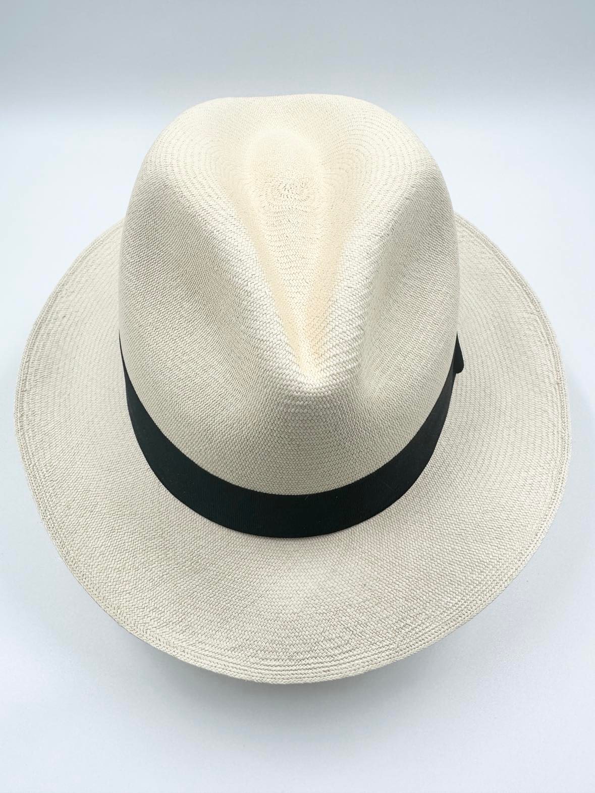 Ægte Montecristi Fedora Panama Hat med en kvalitet på 21-22 fletninger pr. inch - en unik og håndflettet hat efter ældgamle traditioner og principper