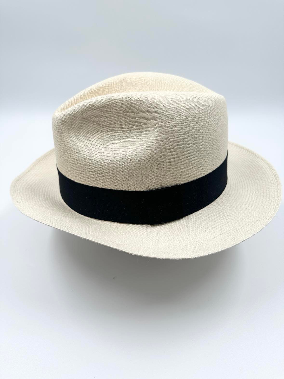 Ægte Montecristi Fedora Panama Hat med en kvalitet på 21-22 fletninger pr. inch - håndflettet for en unik hat - ingen hatte er ens