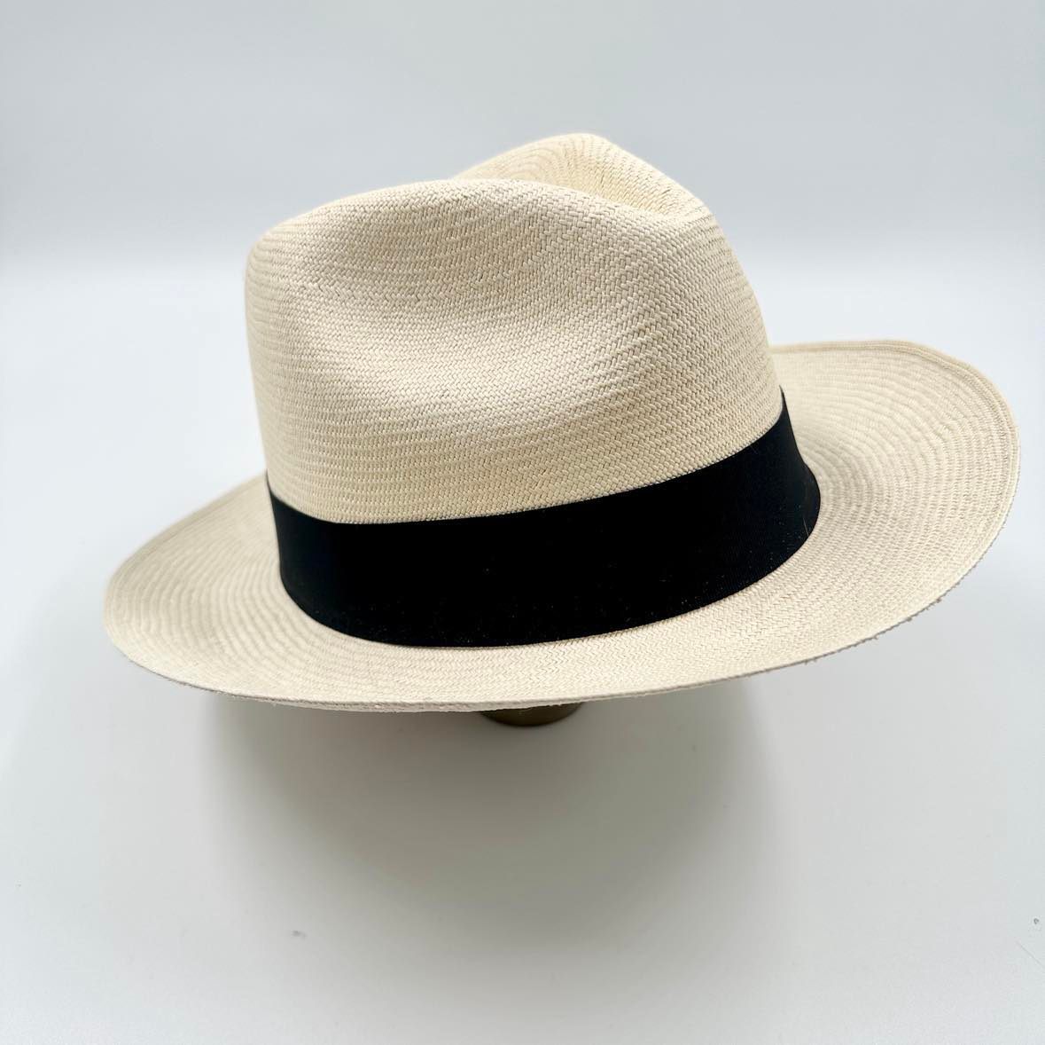 Ægte Montecristi Fedora Panama Hat med en kvalitet på 17-18 fletning pr. inch - høj kvalitet og unik da den er håndflettet